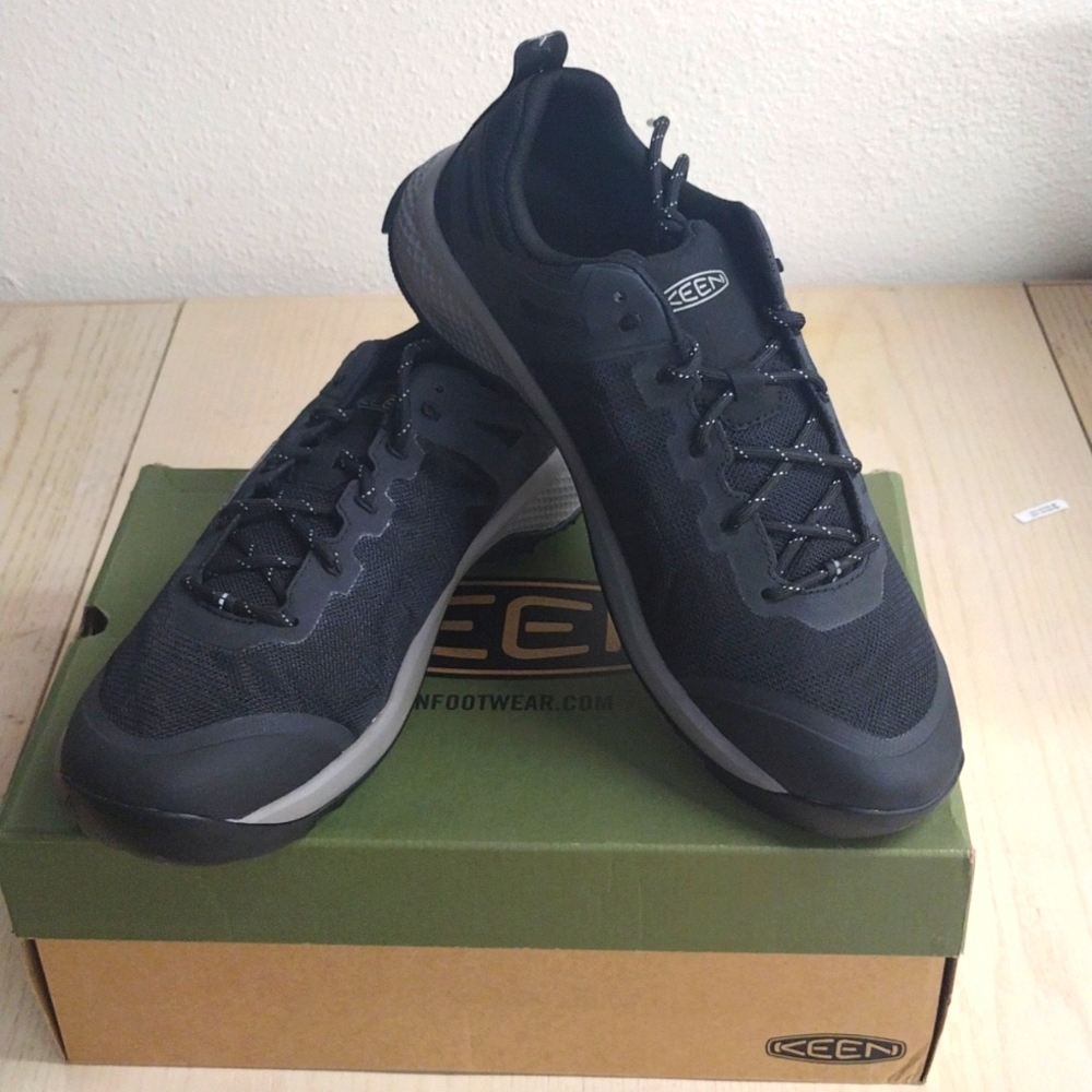 KEEN EXPLORE VENT Hiking Shoes!